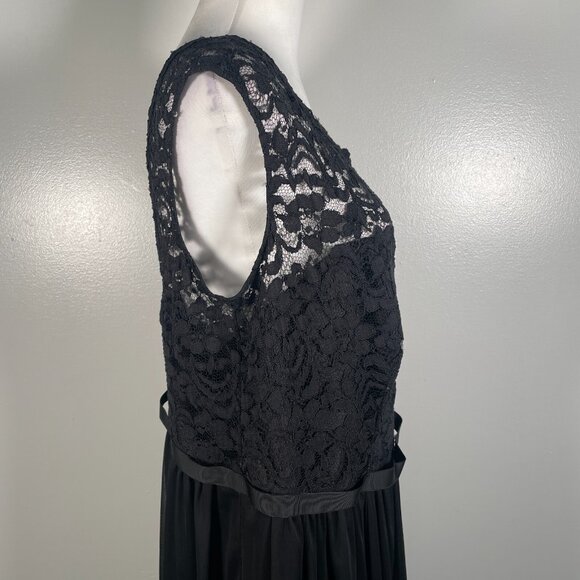 David's Bridal Black Round Neck Lace Bodice Mesh Skirt Sleeveless Dress Size 20 - Picture 13 of 15